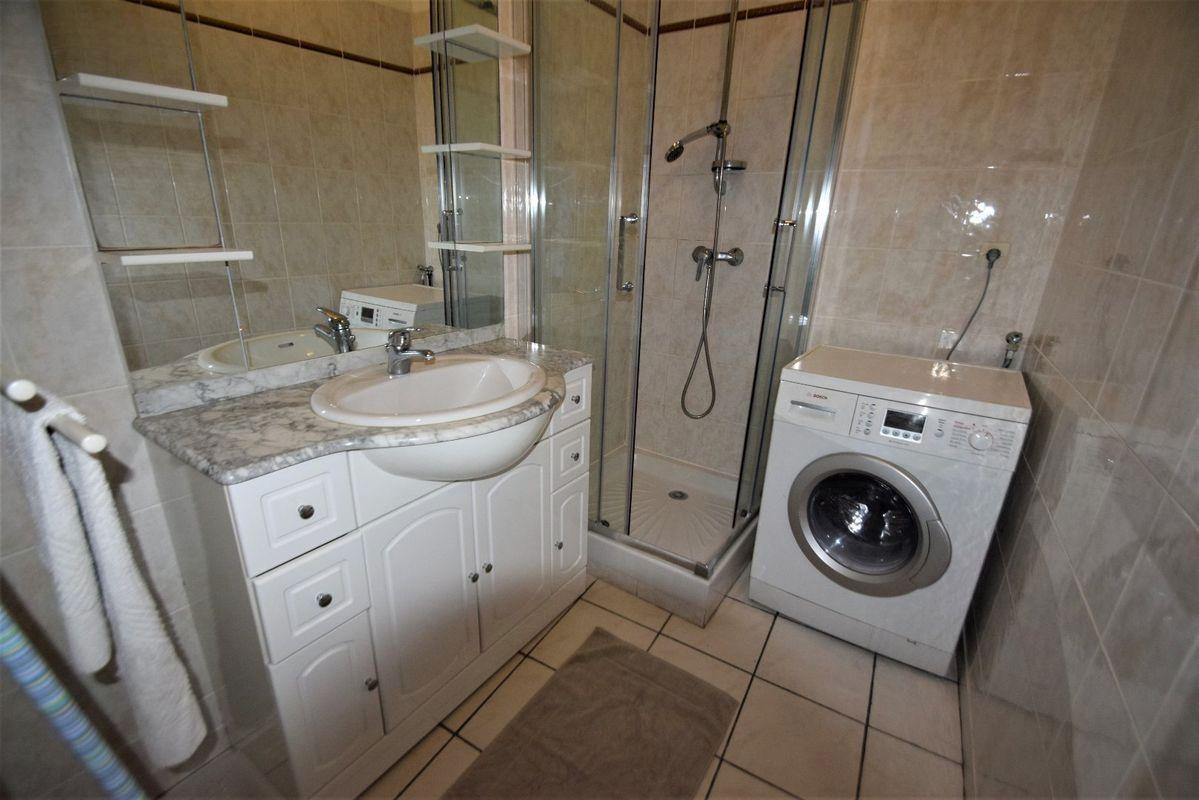 
                                                Location
                                                 Location meublée, appartement T3 de 60.65m²
