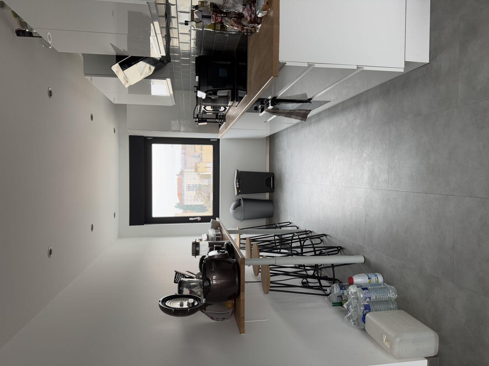 
                                                Location
                                                 Location meublée appartement T3 rénové