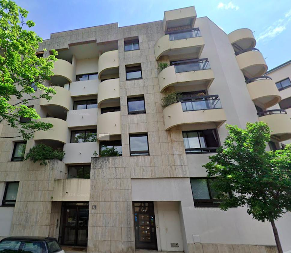 
                                                Location
                                                 LOCATION MEUBLEE AU CENTRE DE LYON