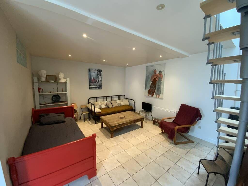 
                                                Colocation
                                                 Location meublée chambre 11 m² Clamart (92140)