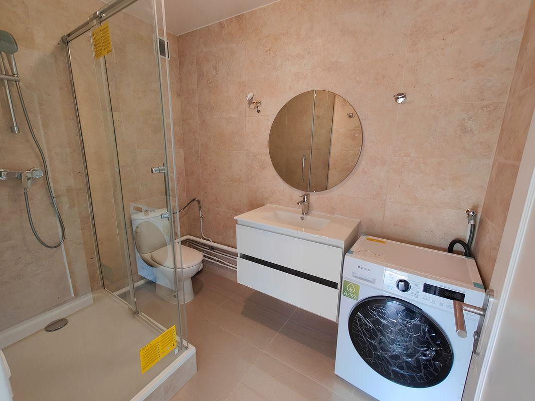 
                                                Location
                                                 Location meublée - Créteil