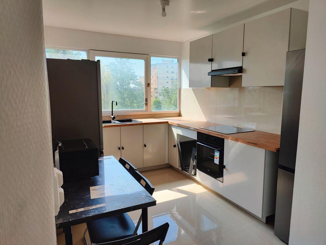 
                                                Location
                                                 Location meublée - Créteil