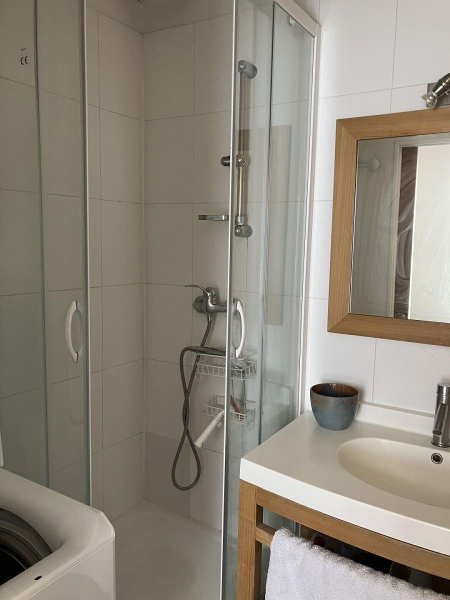 
                                                Location
                                                 Location meublée d'un beau 2 pièces 32 m²