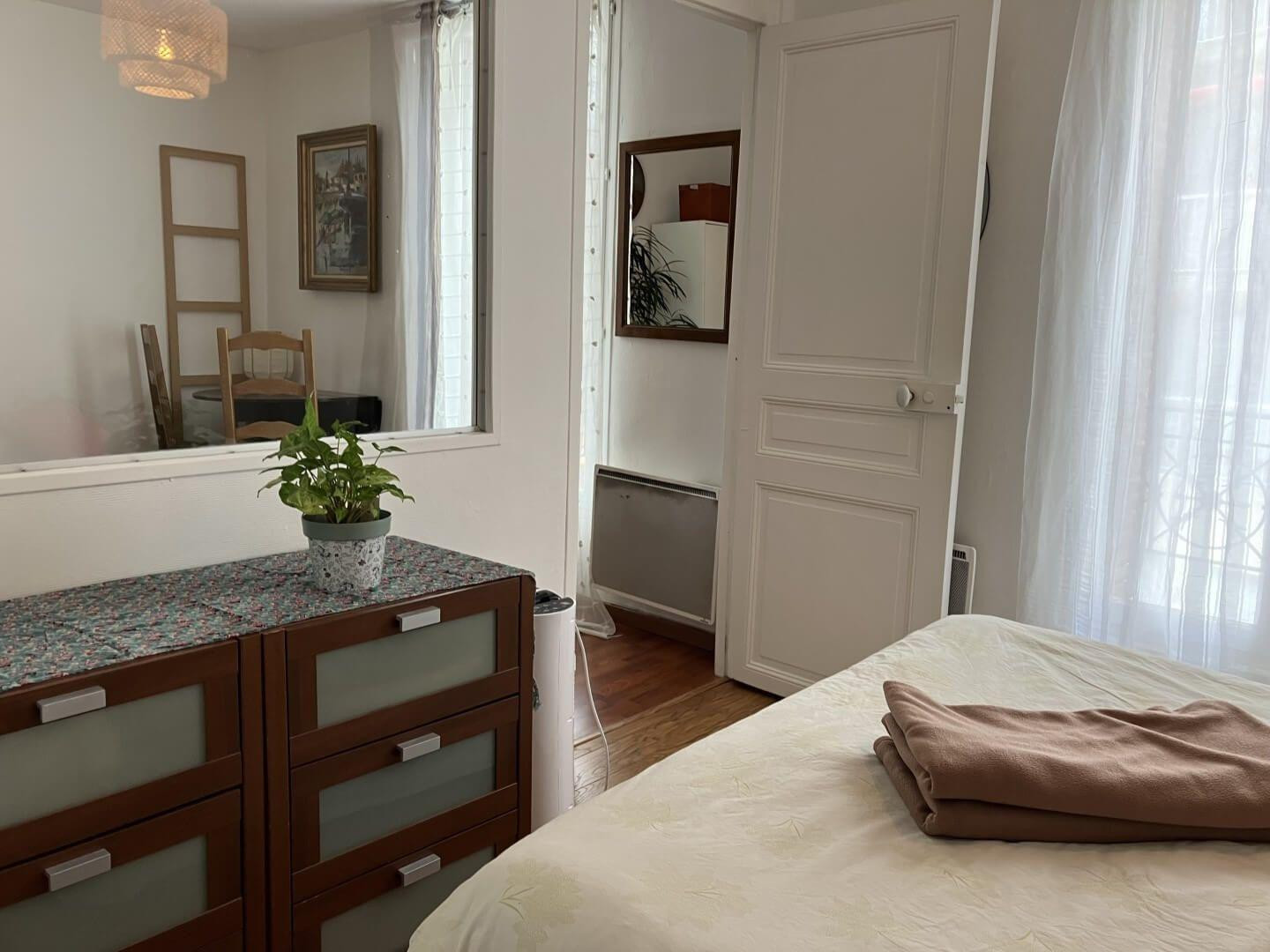 
                                                Location
                                                 Location meublée d'un beau 2 pièces 32 m²