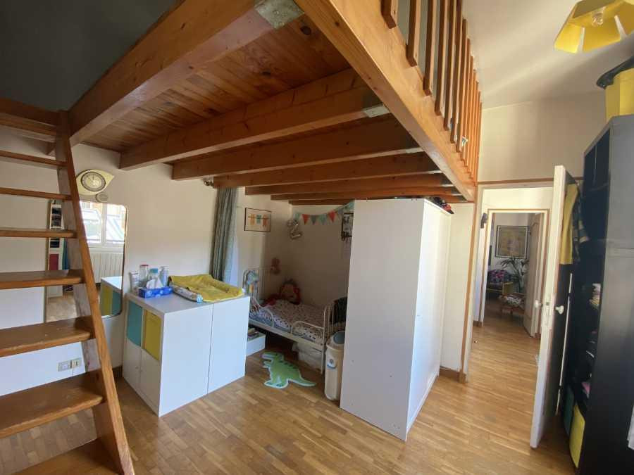 
                                                Location
                                                 Location meublée Paris 10ème