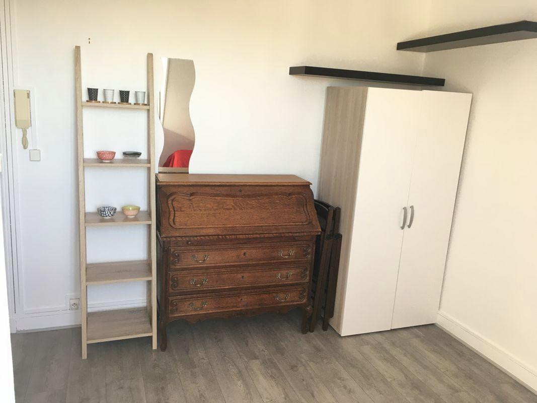
                                                Location
                                                 Location meublée studio 12 m² Asnières-Sur-Seine