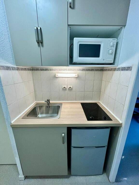 
                                                Location
                                                 Location meublée studio 17 m² Rouen (76000)