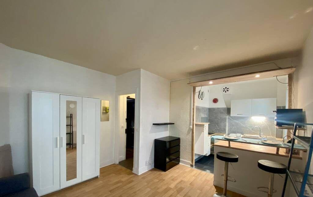 
                                                Location
                                                 Location meublée studio 24 m² Ivry-Sur-Seine