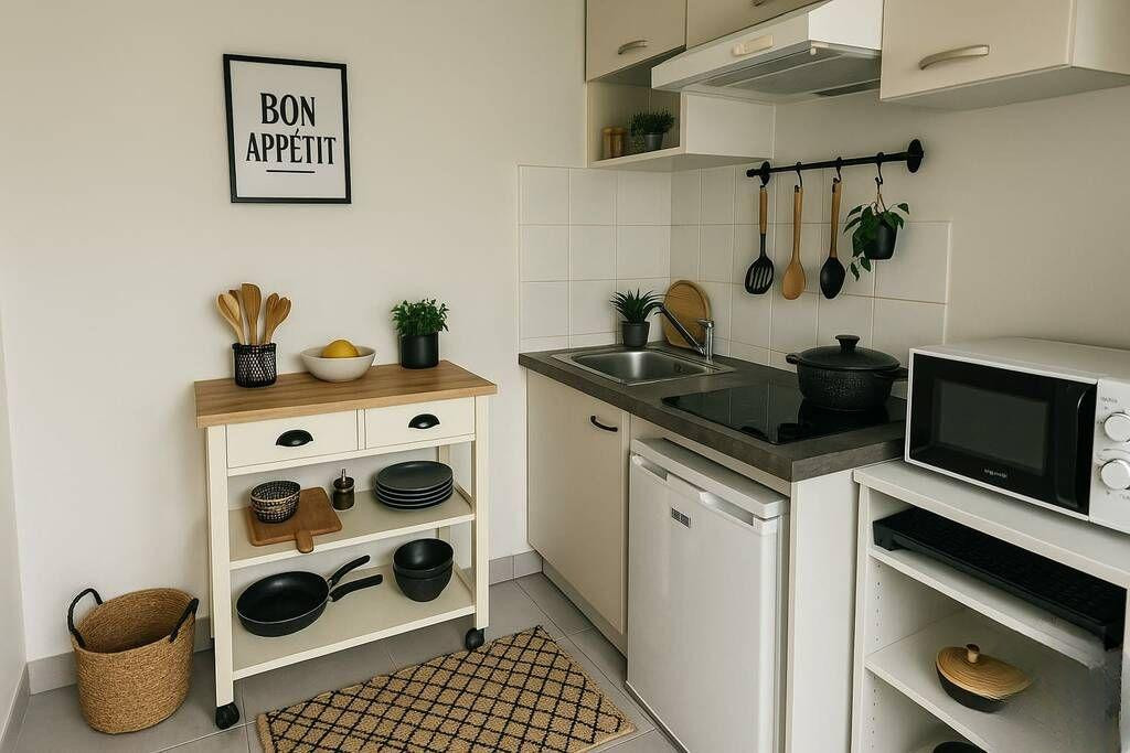 
                                                Location
                                                 Location meublée studio 27 m² Colombes (92700)