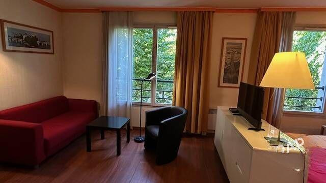 
                                                Location
                                                 Location meublée studio 33 m² Paris 19E (75019)