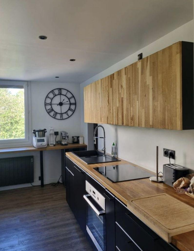 
                                                Location
                                                 Location meublee t3 60m2