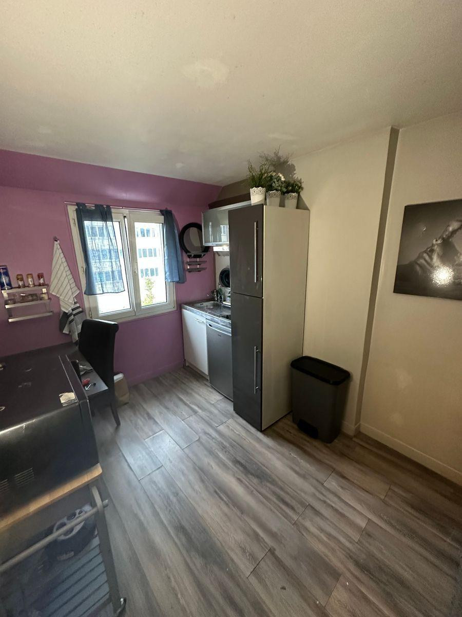 
                                                Location
                                                 LOCATION MEUBLÉE toutes charges comprises