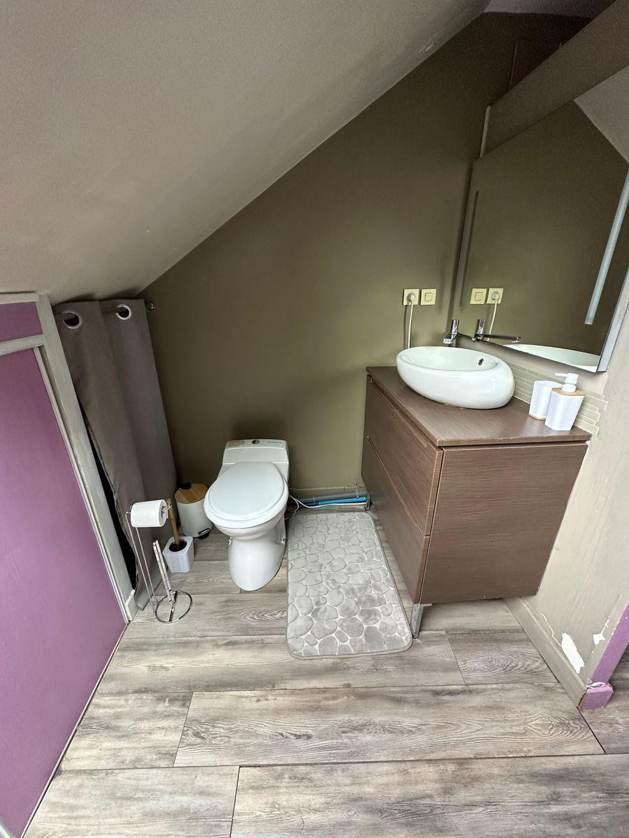 
                                                Location
                                                 LOCATION MEUBLÉE toutes charges comprises