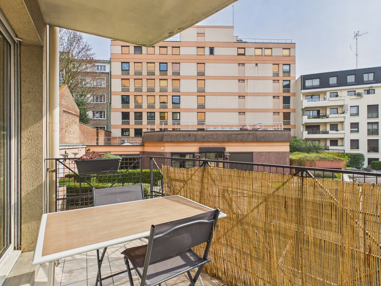 
                                                Location
                                                 Location proche de la gare Lille-Flandre