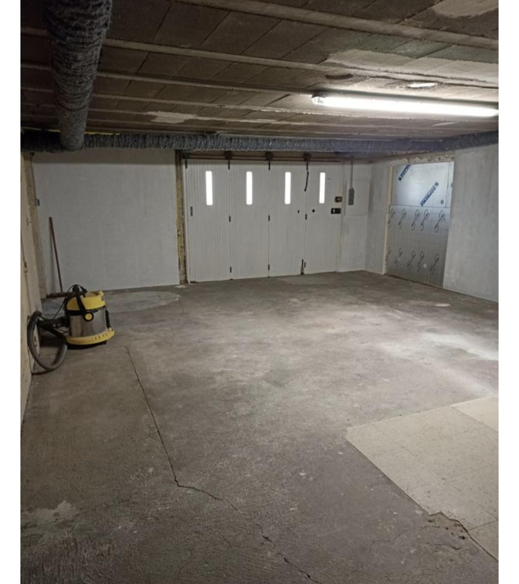 
                                                Location
                                                 Location rare sur La Chapelle Saint-Ursin