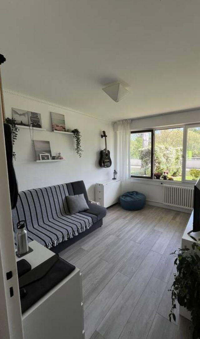 
                                                Location
                                                 Location studio 17 m² Sevres