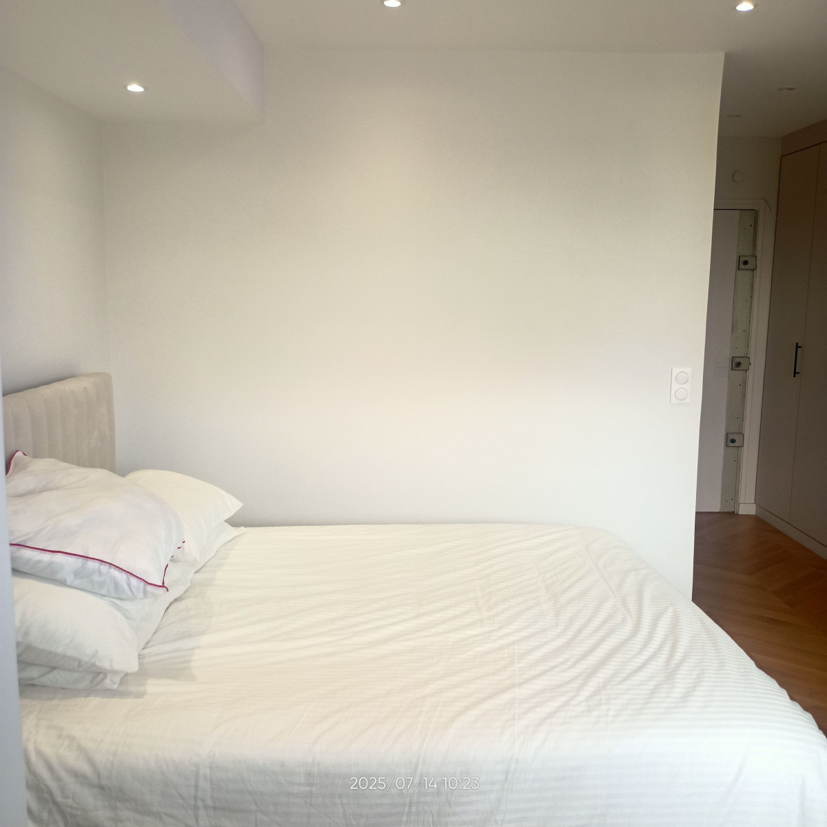 
                                                Location
                                                 LOCATION STUDIO 19 EME PARIS (loyer tout inclus)