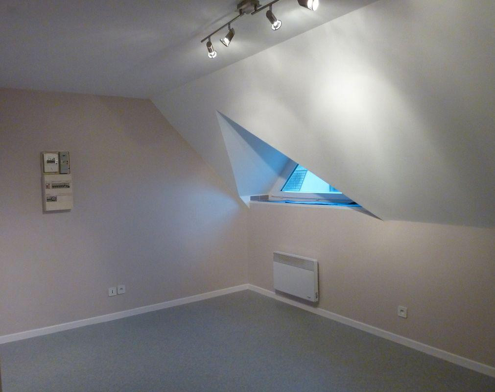 
                                                Location
                                                 Location studio 25m²
