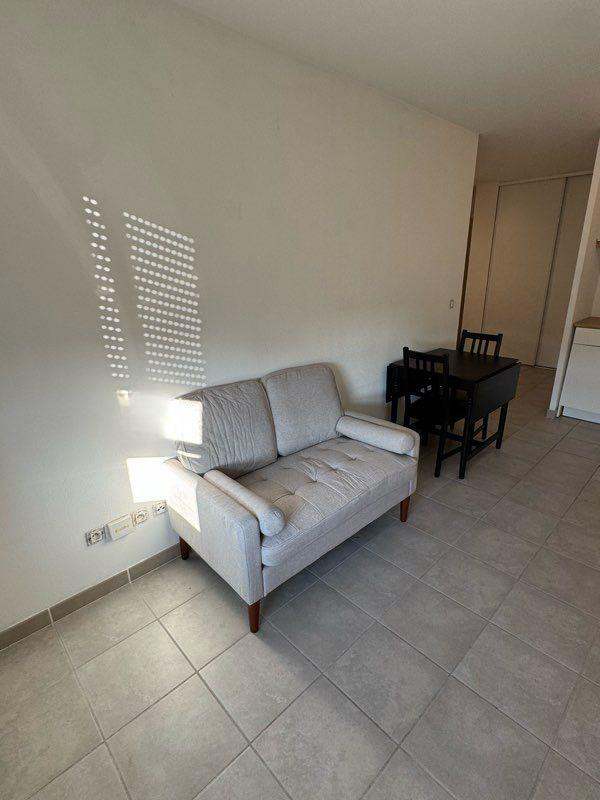 
                                                Location
                                                 Location studio 26m2 - le Rouet