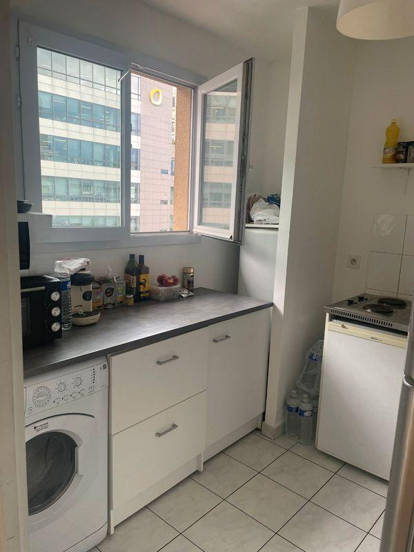
                                                Location
                                                 Location studio 28m2