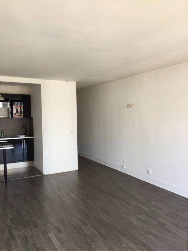 
                                                Location
                                                 Location studio 33 m2 place Gambetta