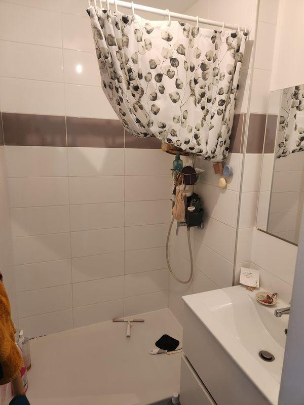 
                                                Location
                                                 Location Studio