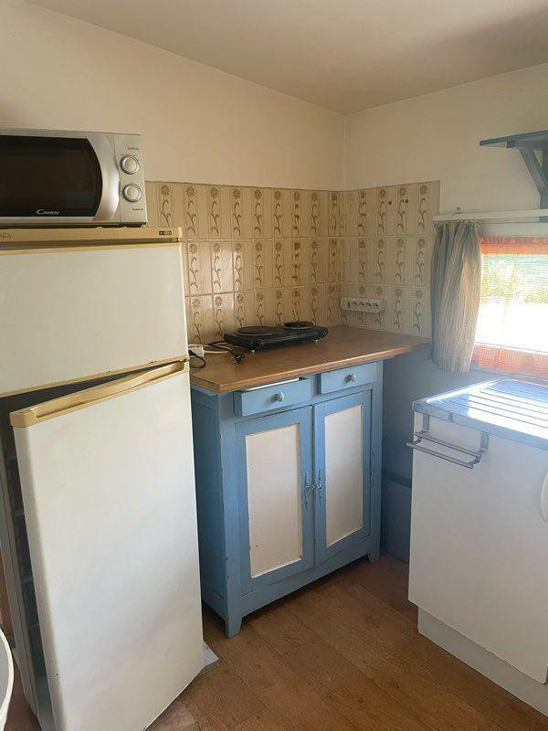 
                                                Location
                                                 Location studio