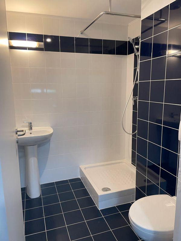 
                                                Location
                                                 Location studio