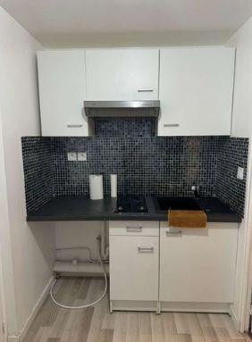 
                                                Location
                                                 Location studio