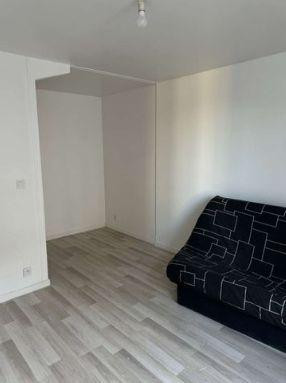 
                                                Location
                                                 Location studio