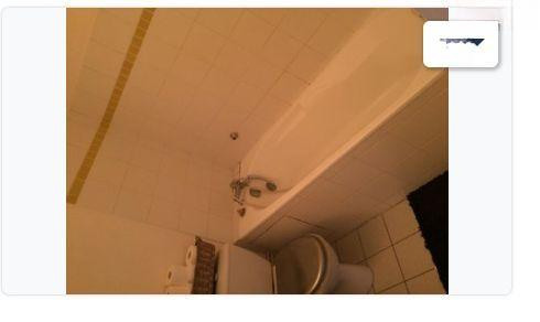 
                                                Location
                                                 Location studio