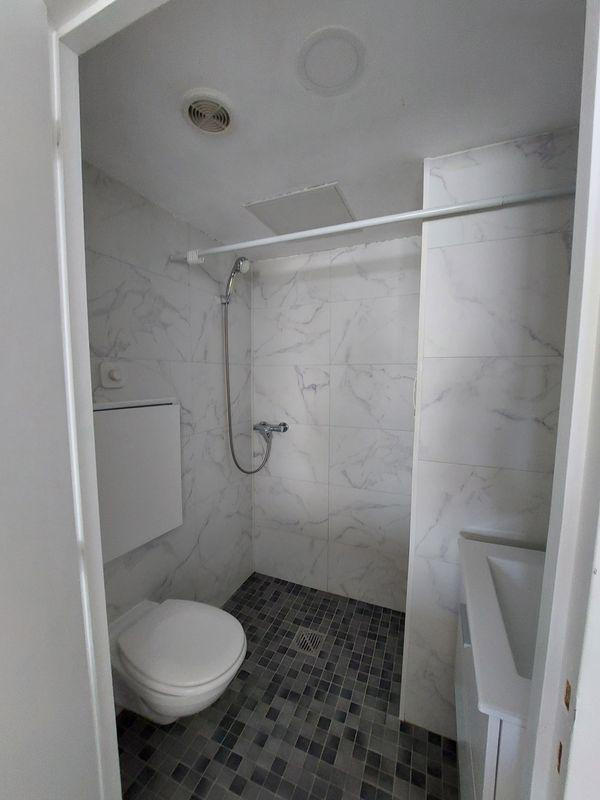 
                                                Location
                                                 Location studio