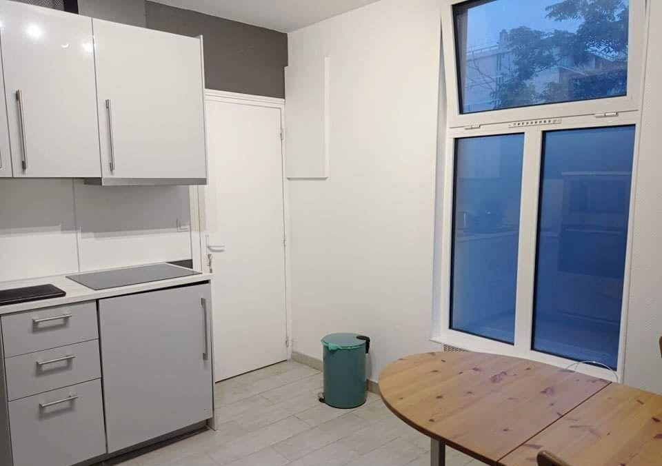 
                                                Location
                                                 Location studio à Villeurbanne