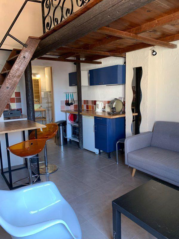 
                                                Location
                                                 Location studio Aix centre ville