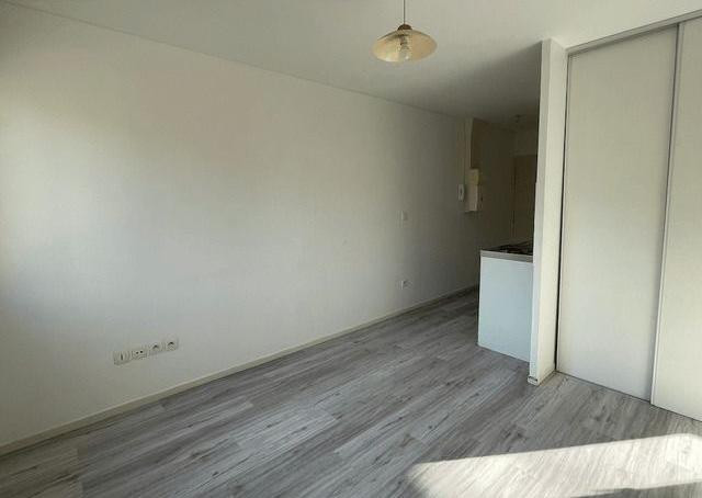 
                                                Location
                                                 Location studio Le Havre 18m2