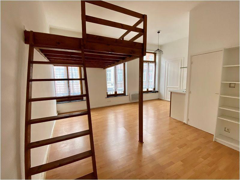 
                                                Location
                                                 Location studio Lille 27 m2