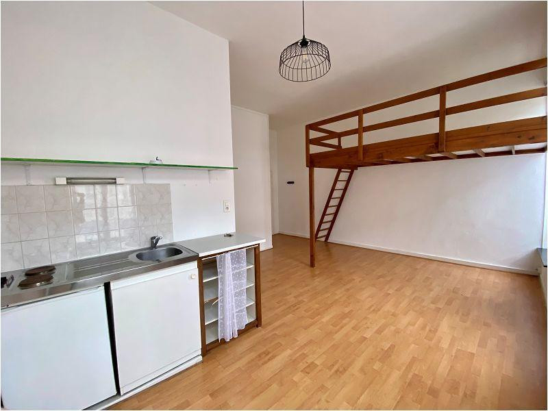 
                                                Location
                                                 Location studio Lille 27 m2