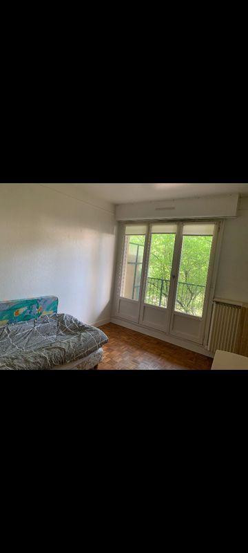
                                                Location
                                                 Location studio metro Alesia