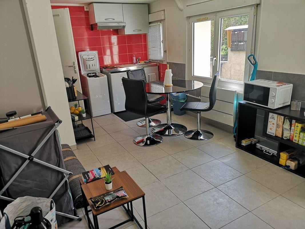 
                                                Location
                                                 Location studio meublé 18 m2 Longjumeau