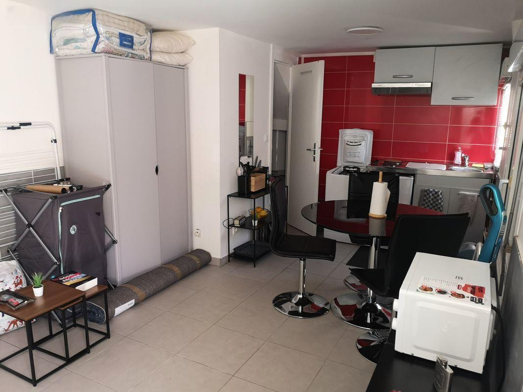
                                                Location
                                                 Location studio meublé 18 m2 Longjumeau