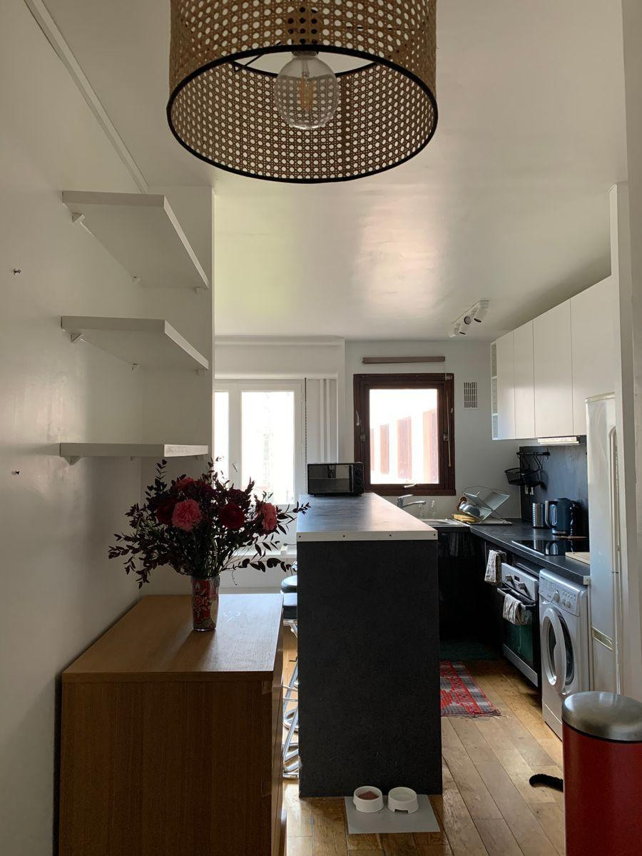 
                                                Location
                                                 LOCATION STUDIO MEUBLE 32M² - PARIS 18