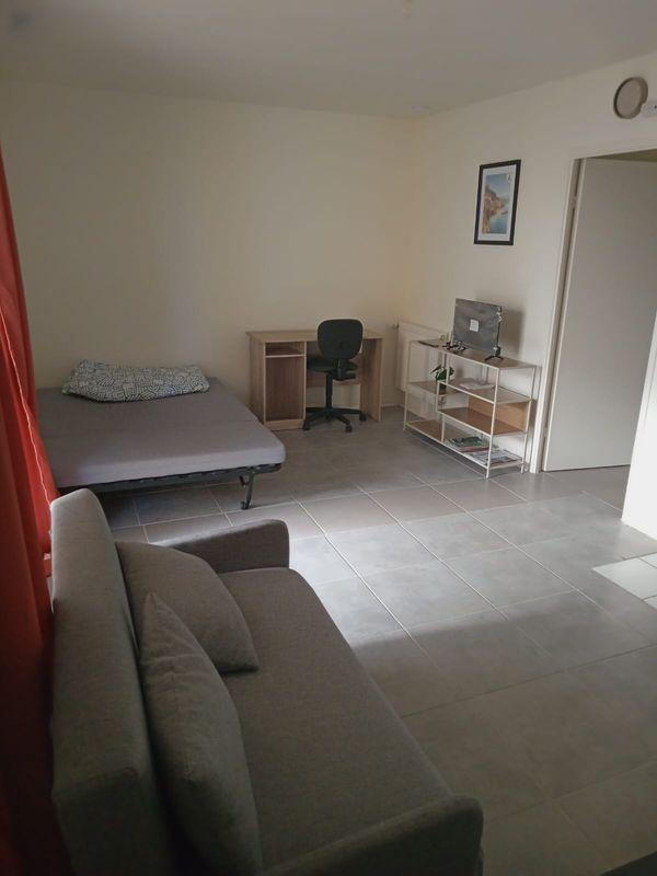 
                                                Location
                                                 Location STUDIO MEUBLE à Nanterre