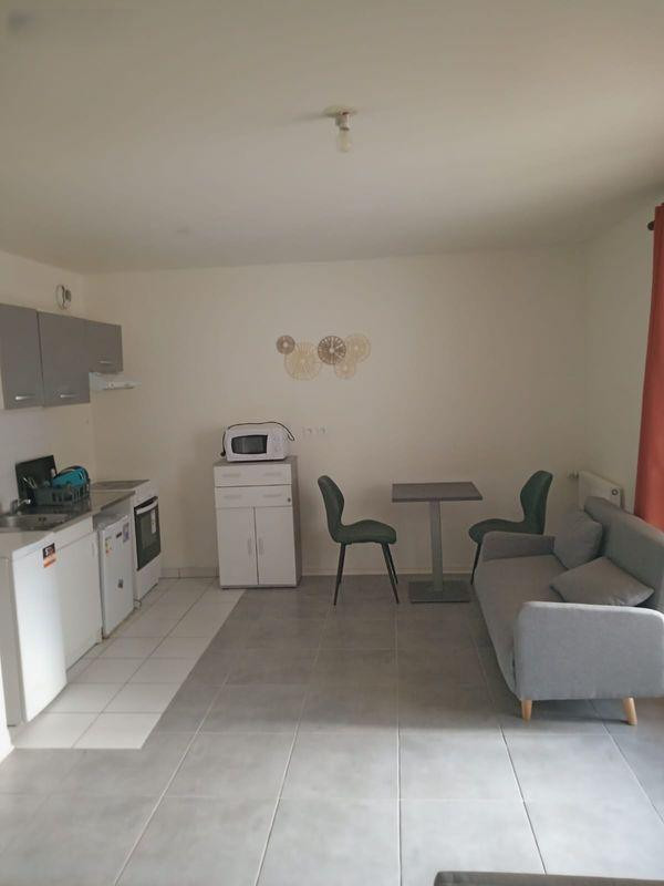 
                                                Location
                                                 Location STUDIO MEUBLE à Nanterre