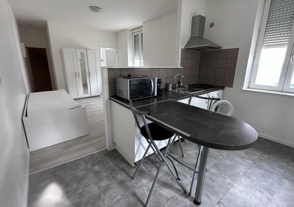 
                                                Location
                                                 Location studio meublé à Viroflay