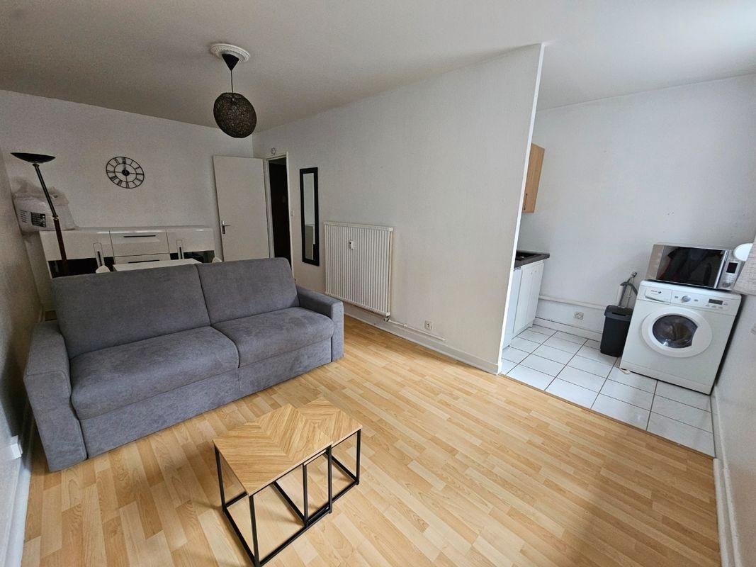 
                                                Location
                                                 Location studio meublé cosy 25 m2