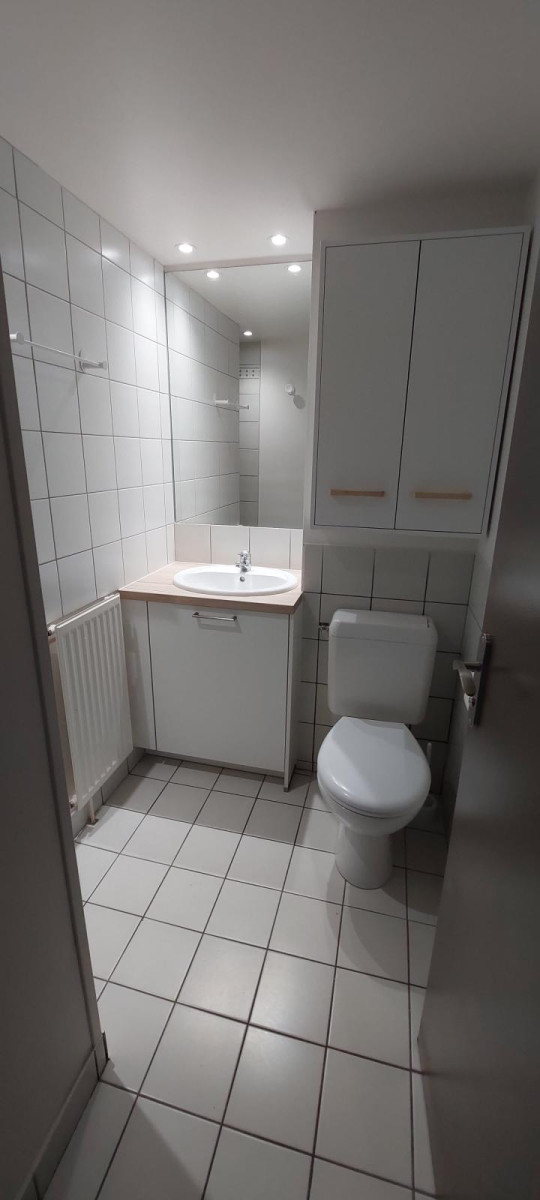 
                                                Location
                                                 Location studio meublé dans résidence étudiante