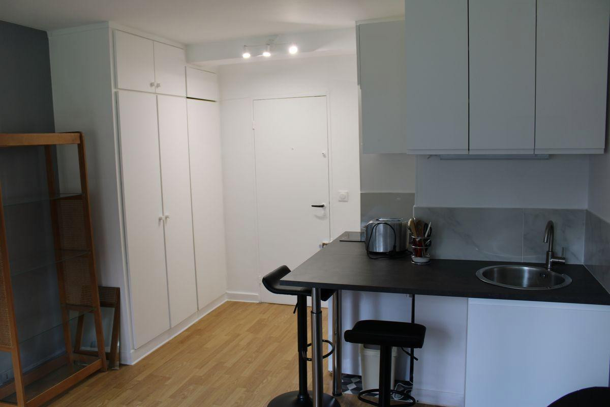 
                                                Location
                                                 Location studio meublé Meudon 17 m²
