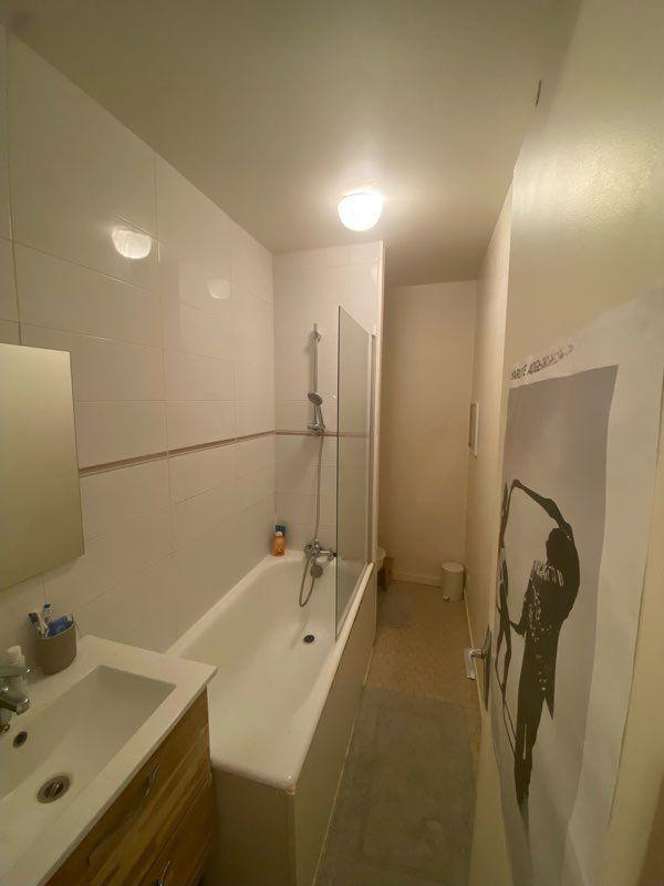 
                                                Location
                                                 Location Studio meublé Paris 11eme Rue Oberkampf