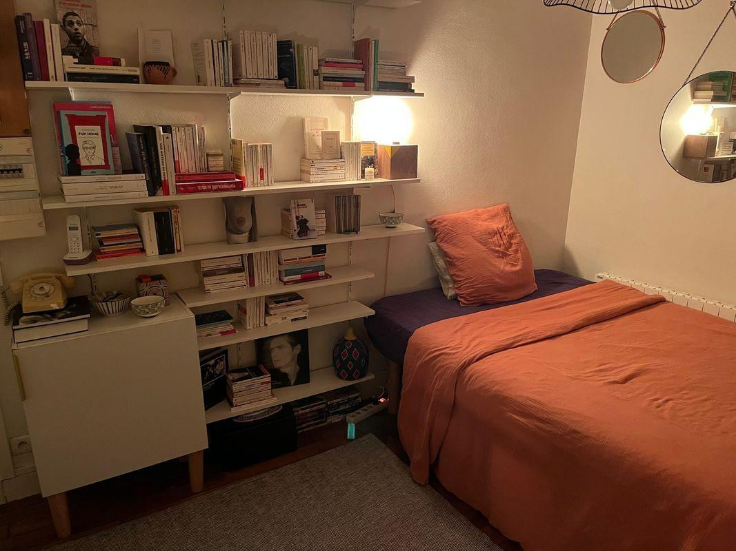 
                                                Location
                                                 Location studio Montmartre