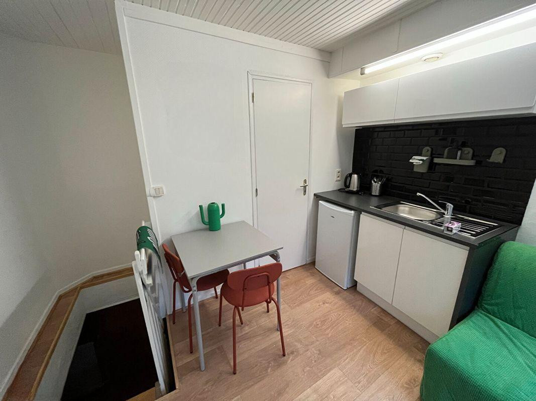 
                                                Location
                                                 Location studio Neuilly-sur-Seine Pont de Neuilly